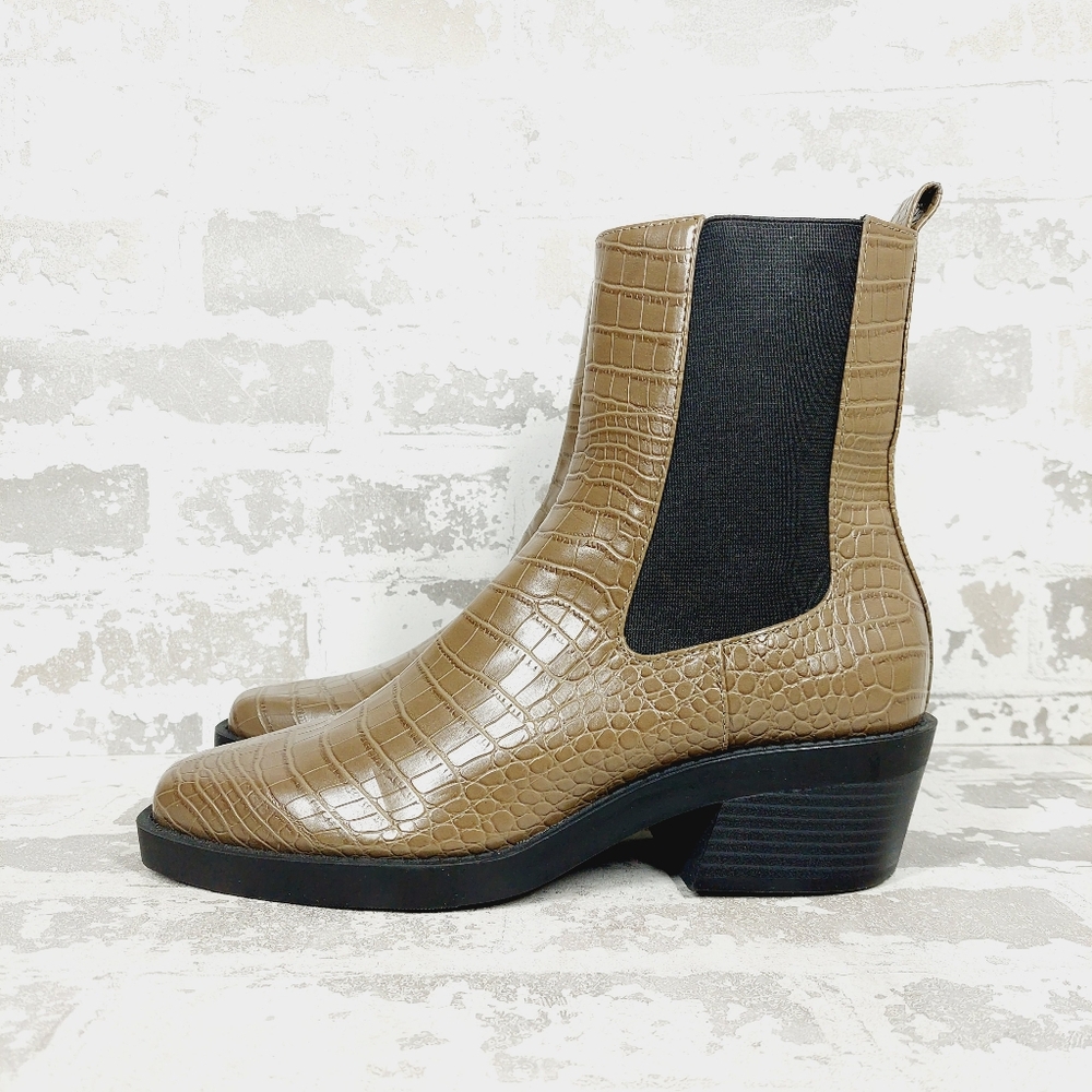 NEW Open Edit Ayla Brown Black Animal Print Chelsea Ankle Boots F939